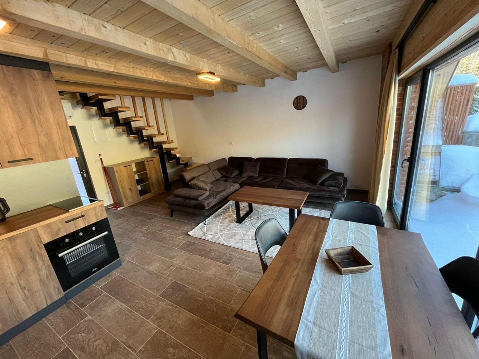 Bujtinat Lisa Apartment Boge Exterior photo